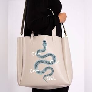 Cha Cha Cha Nel Cream Tote Bag with Blue Snake